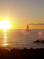 Sunset and sails. A Kohola Coast day comes to an end. Oly... by Richard Wright 